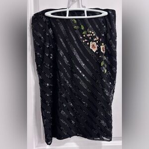 DStudio Black Silk Sequin Floral Skirt size 8 zipper lined in silk